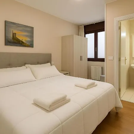 Penzion Elara Msuites 3*